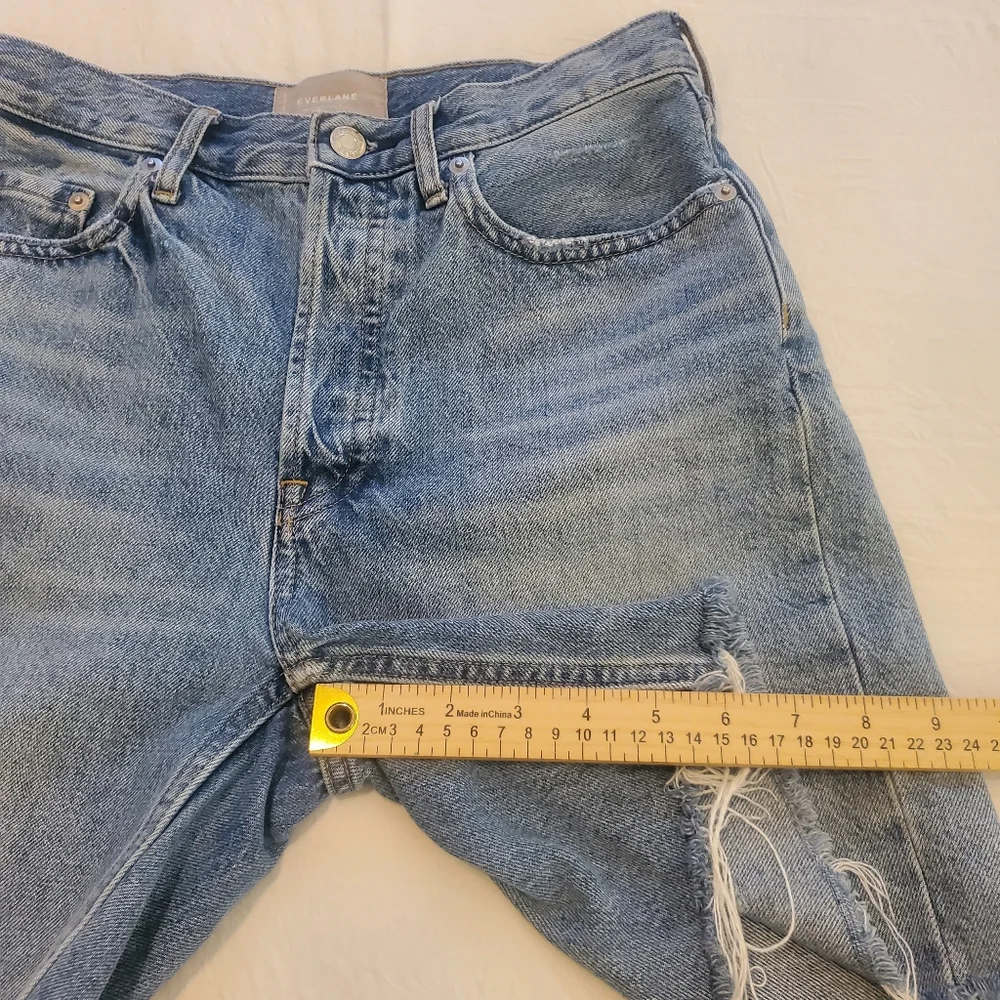 EVERLANE The Cheeky Long Short Distressed Fray Hem Denim Cut Offs Women's SZ‎ 25